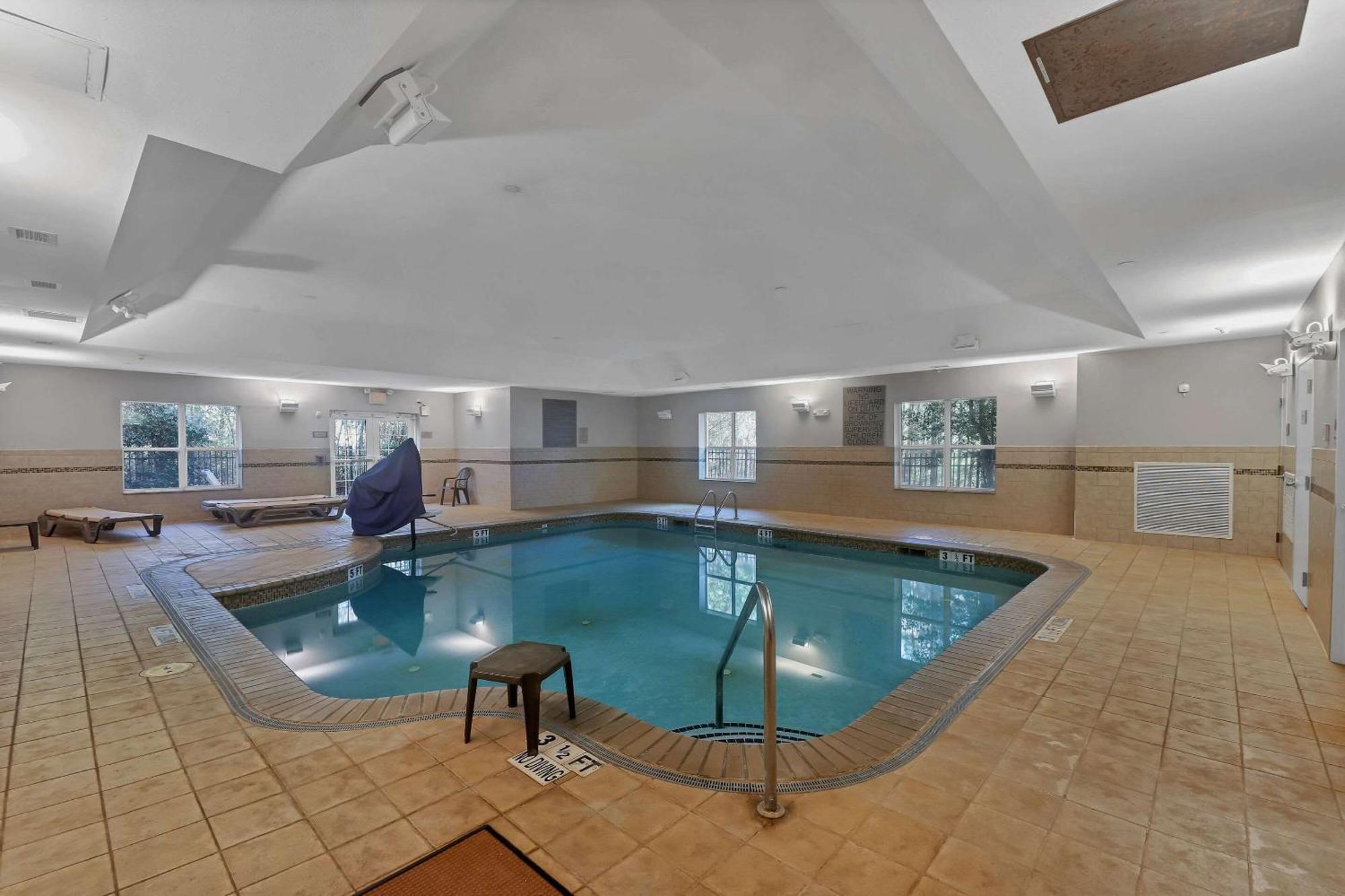 Country Inn & Suites By Radisson, Braselton, Ga Buitenkant foto